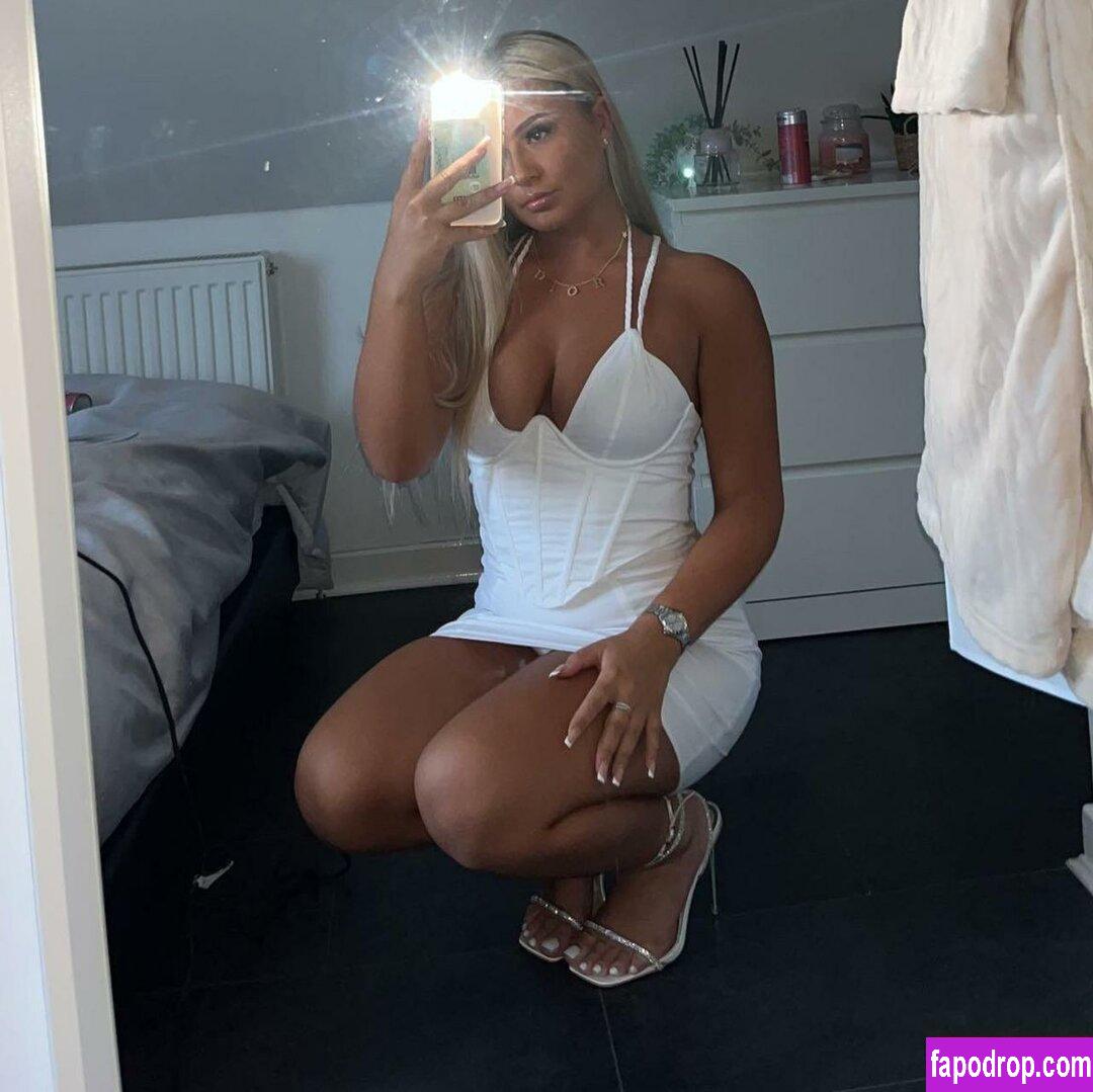 Amy Brown / _amy.brown / amy_tenerifee / swettiedoc leak of nude photo #0024 from OnlyFans or Patreon