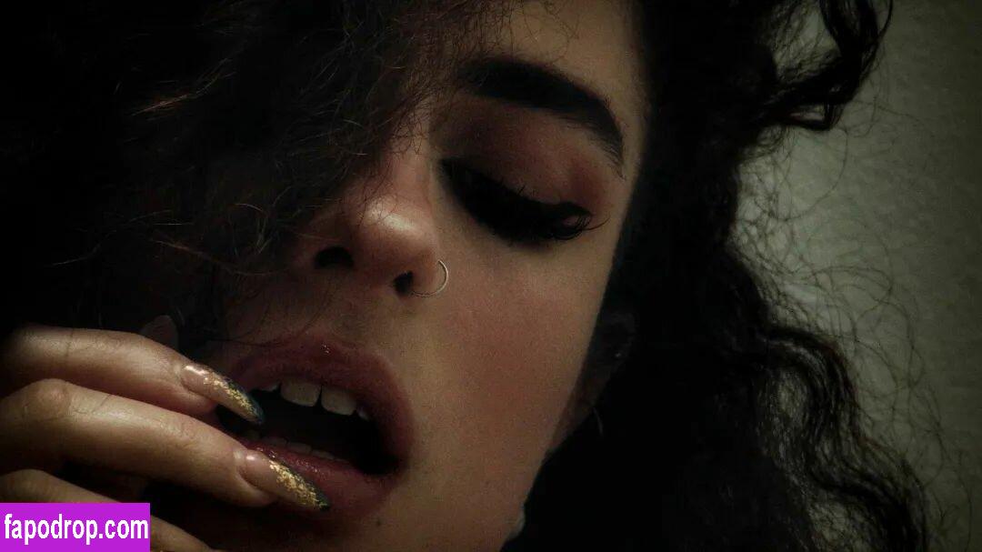 Camila Marana / camilamarana слитое обнаженное фото #0053 с Онлифанс или Патреон
