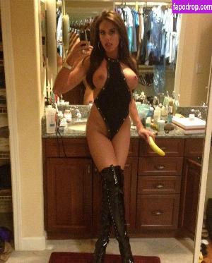 Holly Sonders leak #0026