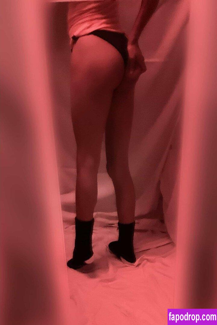 Isabelle / https: / isabelle.eleanore / isi_2604 / izzy.s.model leak of nude photo #0111 from OnlyFans or Patreon