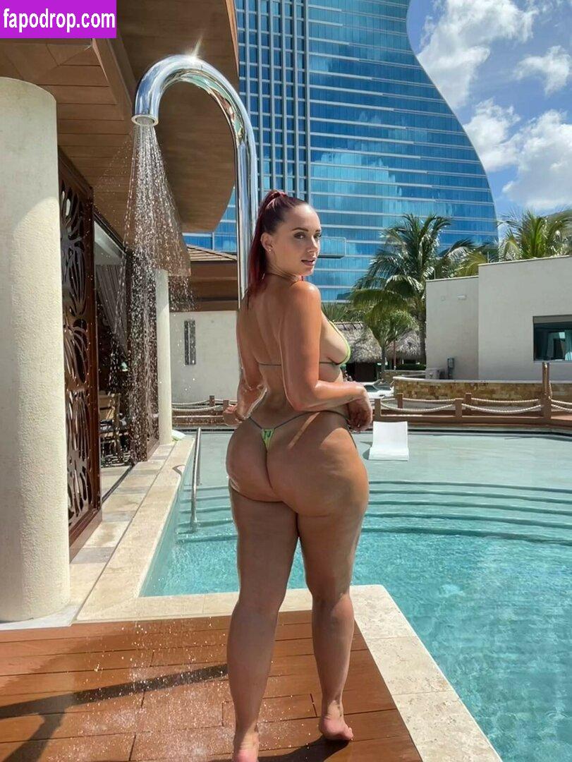 A heaven for booty lovers: yesjulz’ gallery is your ultimate destination!