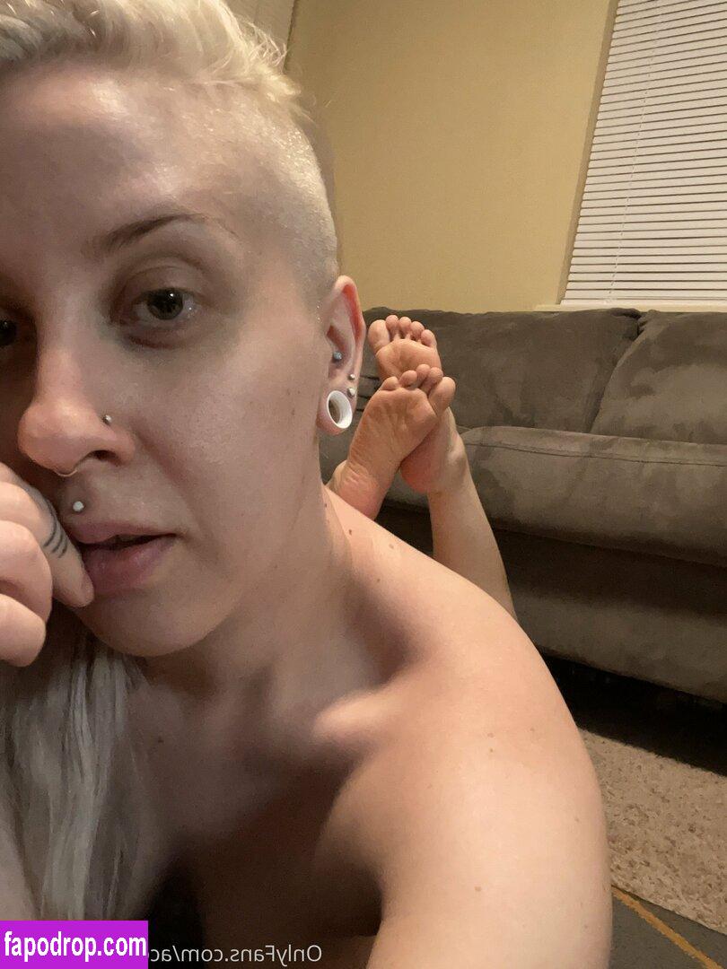 acoalminecanary / ccarolynnn leak of nude photo #0025 from OnlyFans or Patreon