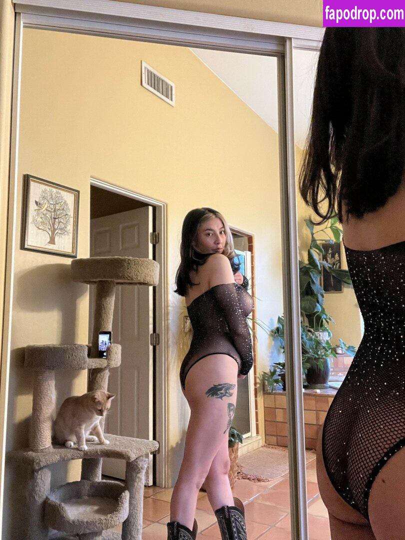 Alanna Thehungrychica / alannamarieee / patitamaldita leak of nude photo #0007 from OnlyFans or Patreon