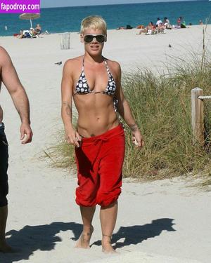 Alecia Beth Moore leak #0014