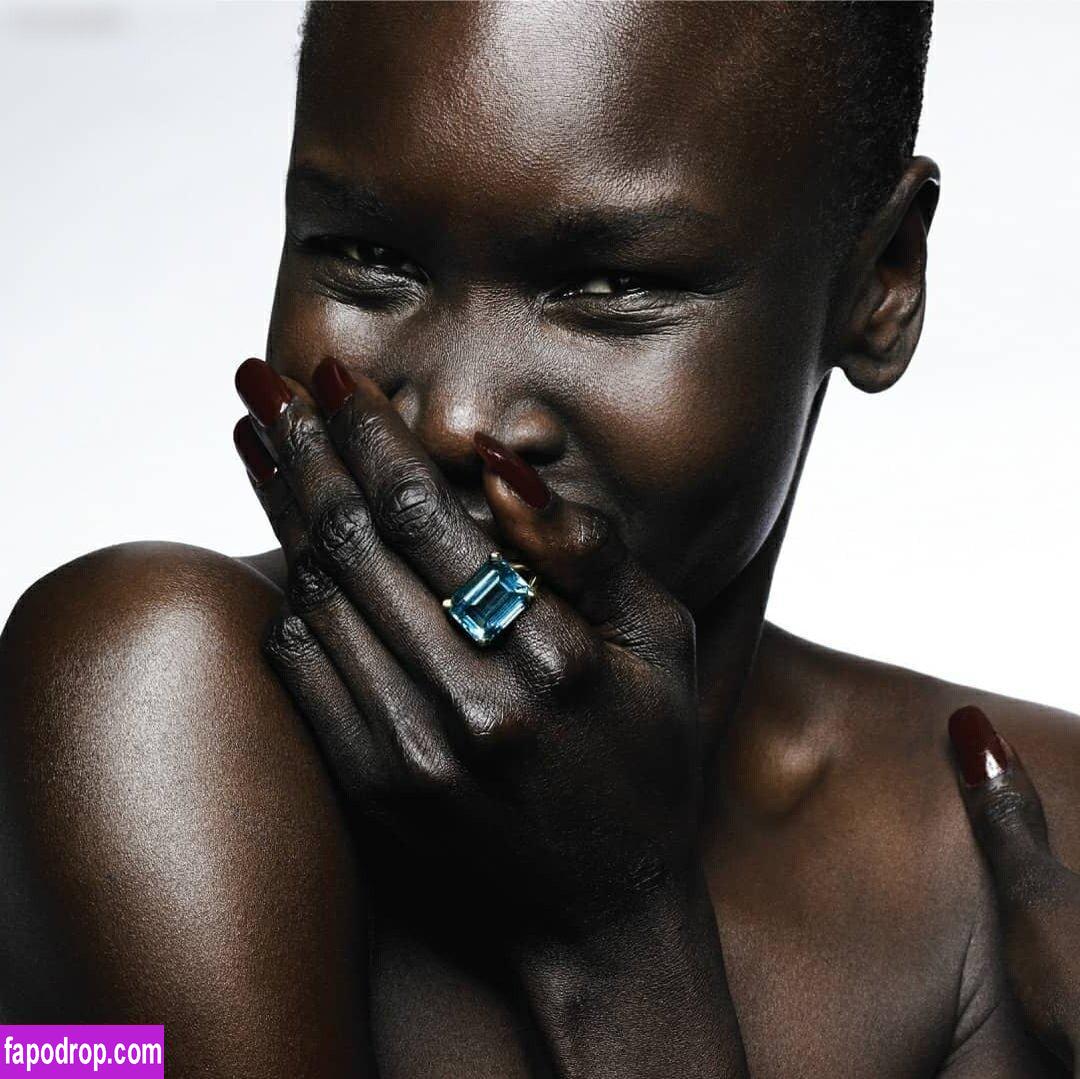 Alek Wek / msalekwek слитое обнаженное фото #0026 с Онлифанс или Патреон