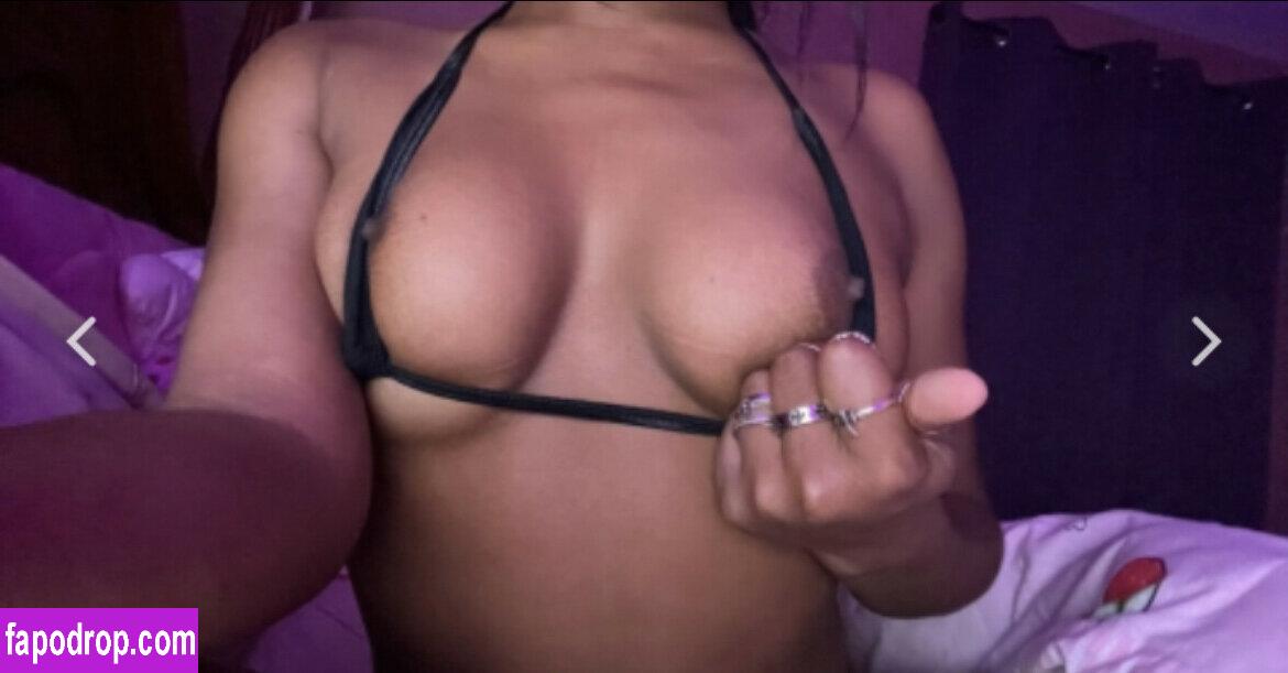 Alenaxairi / hellokitty_girl leak of nude photo #0008 from OnlyFans or Patreon