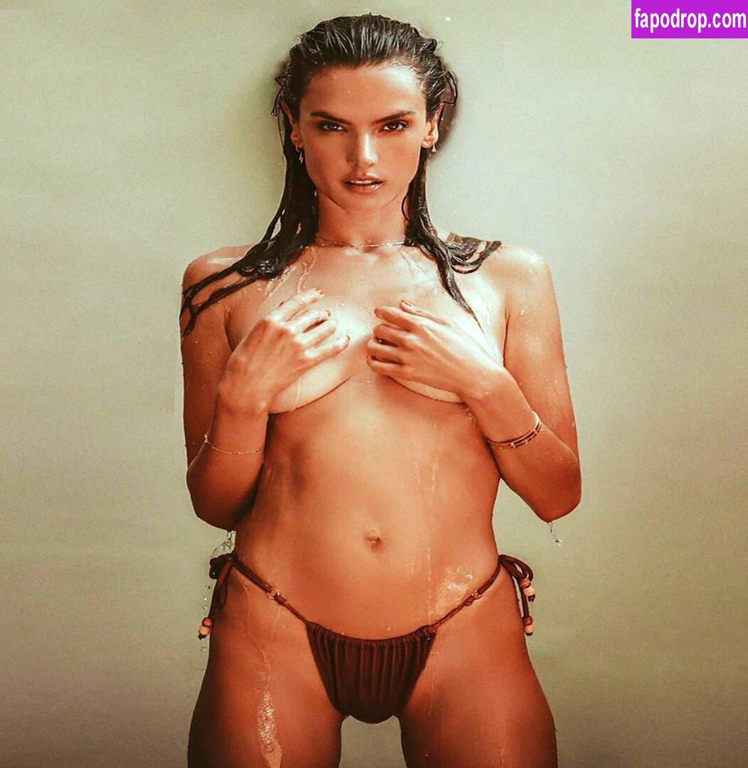 Alessandra Ambrosio / aleambrosio / alelovesanja / alessandraambrosio слитое обнаженное фото #0846 с Онлифанс или Патреон