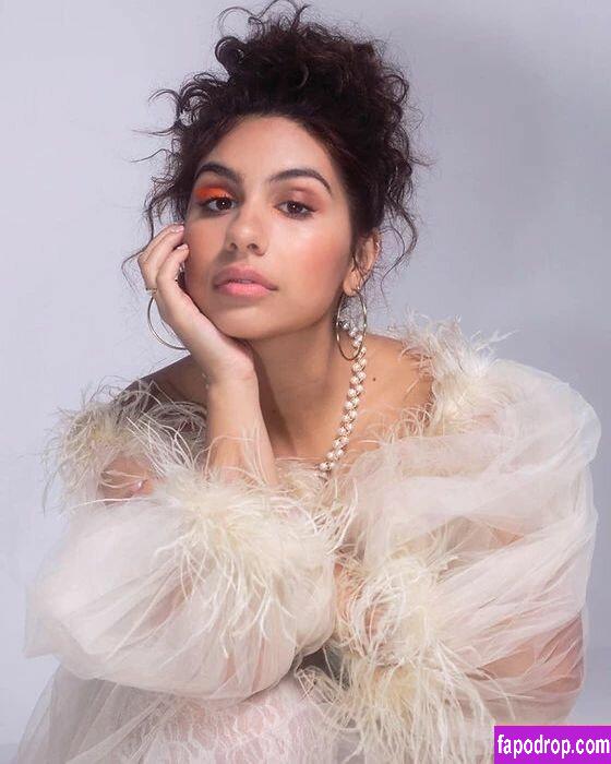 Alessia Cara / 697145310 / alessiacara / alessiasmusic leak of nude photo #0011 from OnlyFans or Patreon