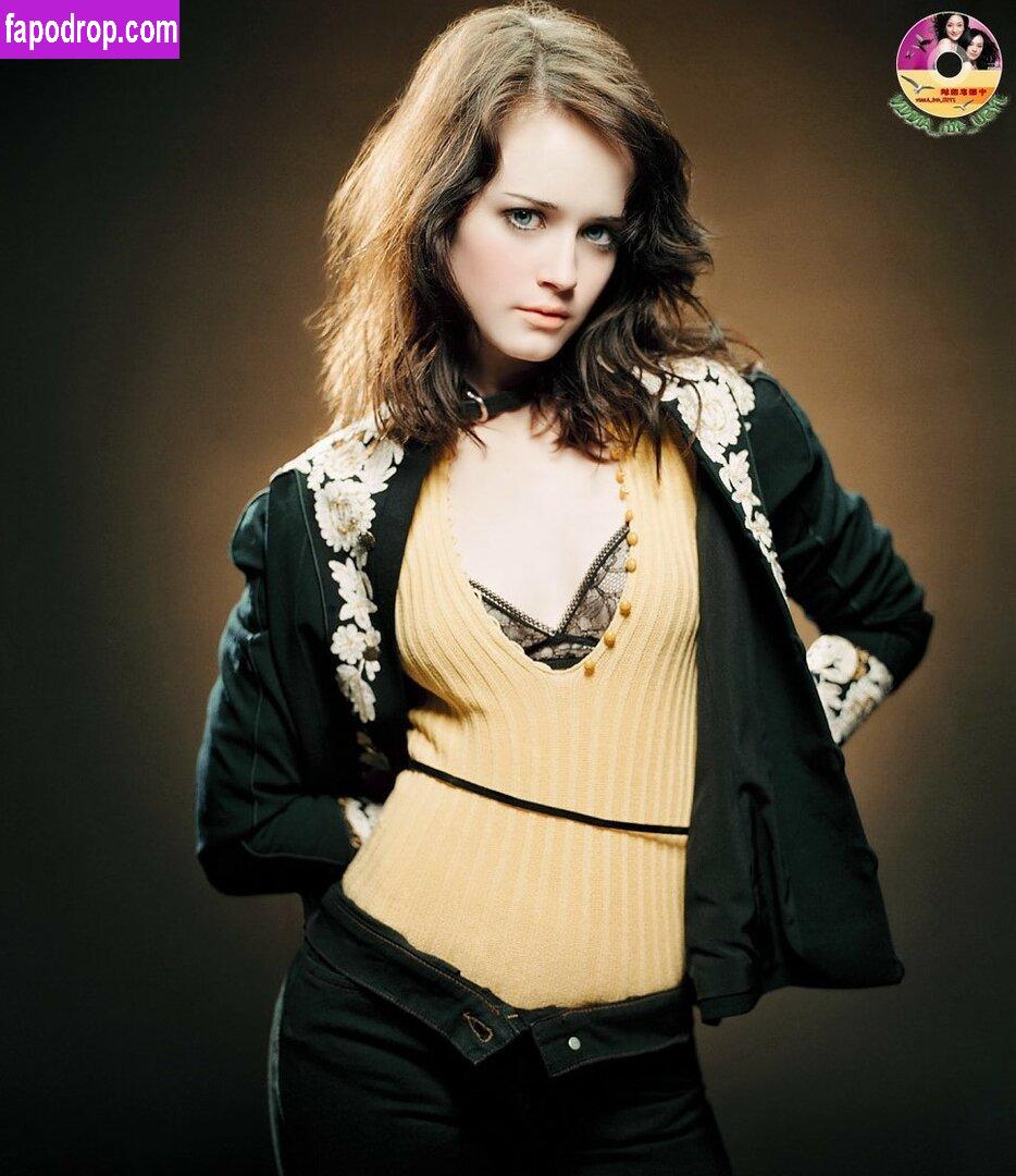 Alexis Bledel /  leak of nude photo #0038 from OnlyFans or Patreon