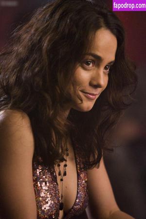 Alice Braga слив #0022