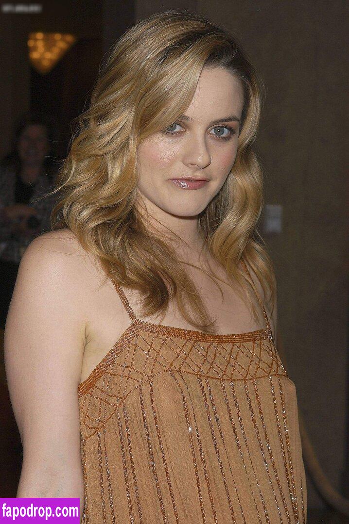 Alicia Silverstone / AliciaSilv / aliciasilverstone leak of nude photo #0101 from OnlyFans or Patreon