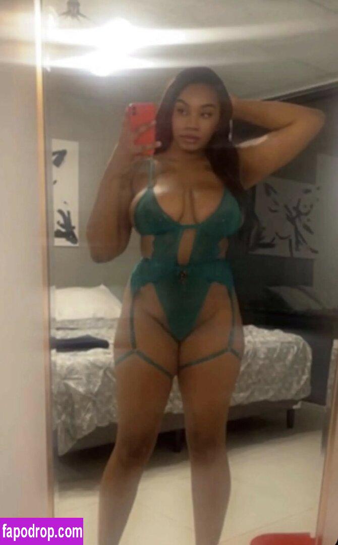 aliciamoore19 / amoore19 / theheelhouse leak of nude photo #0006 from OnlyFans or Patreon