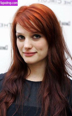 Alison Sudol photo #0010