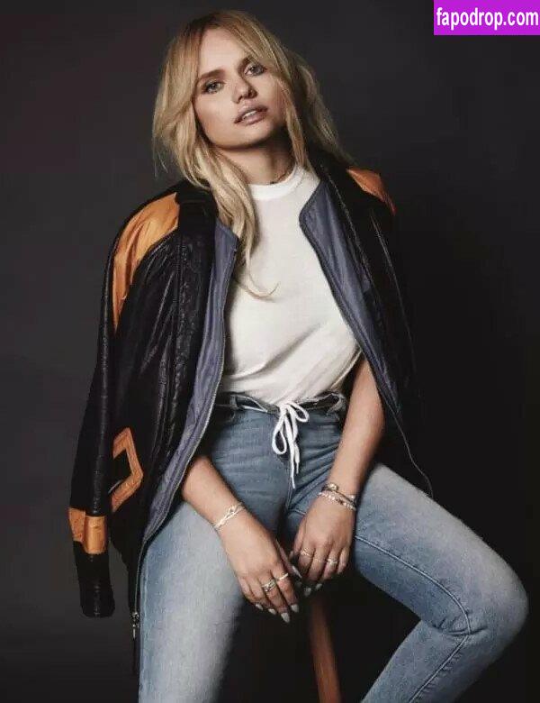 Alli Simpson / allisimpson слитое обнаженное фото #0002 с Онлифанс или Патреон