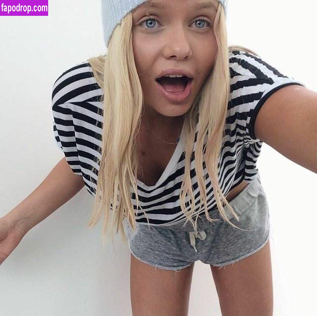 Alli Simpson / allisimpson слитое обнаженное фото #0009 с Онлифанс или Патреон