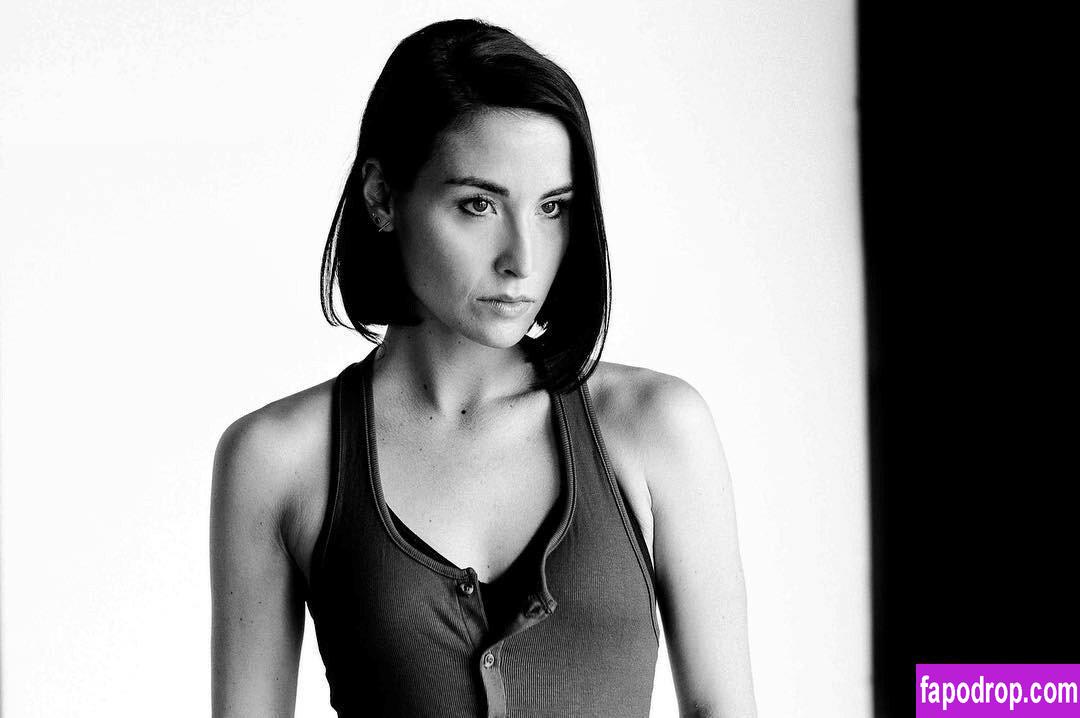 Allison Scagliotti / https: / wittyhandle слитое обнаженное фото #0002 с Онлифанс или Патреон