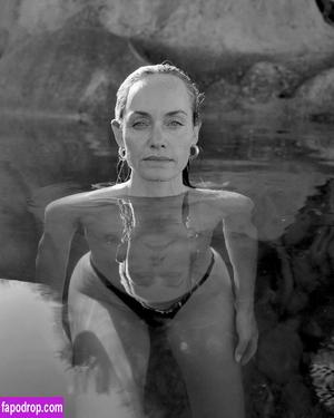 Amber Valletta фото #0007