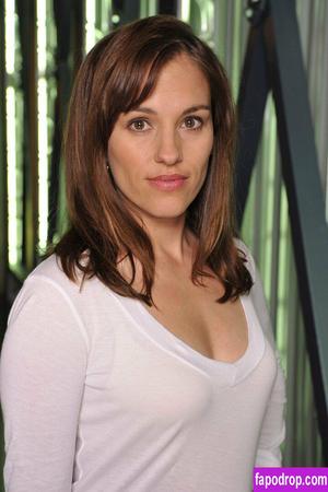 Amy Jo Johnson photo #0036