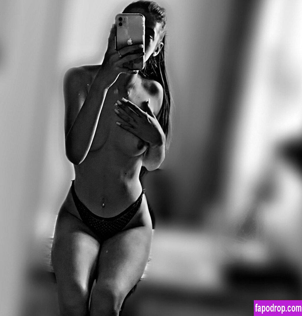 Andreea_raisa18 / Andreea Elena / andreea_raisaa / only_raisaa leak of nude photo #0004 from OnlyFans or Patreon