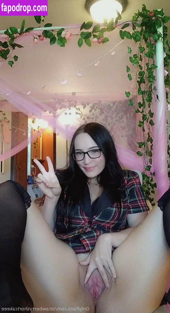 Angel Babi / https: / iam_angelbabi / strawberryshortcakeee слитое обнаженное фото #0448 с Онлифанс или Патреон