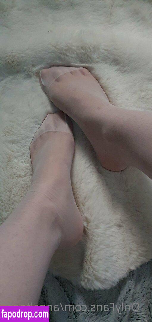 angelicadivine_feet / floating_feet_ слитое обнаженное фото #0049 с Онлифанс или Патреон