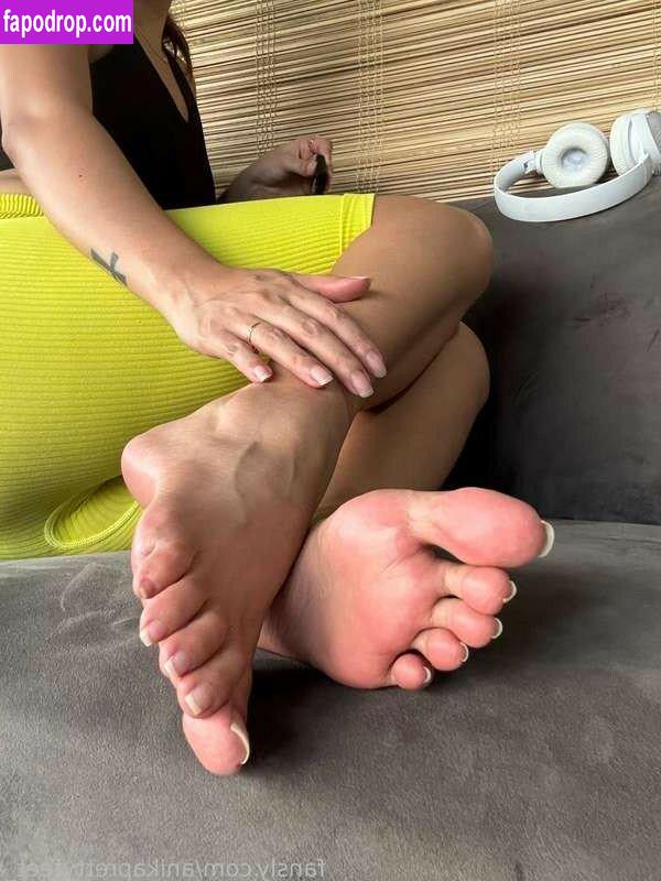 Anika Chan / anikaprettyfeet / anikaprettyfeet3 / iluvchanell_ leak of nude photo #0013 from OnlyFans or Patreon