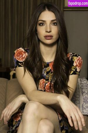 Anna Hopkins leak #0038