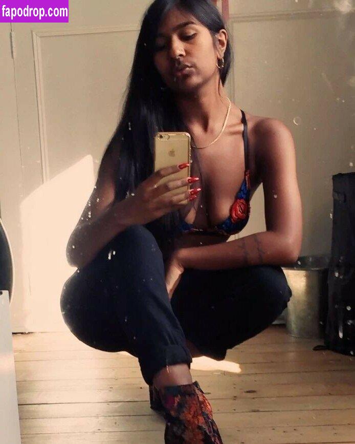 Ash Sarkar / ayocaesar leak of nude photo #0003 from OnlyFans or Patreon