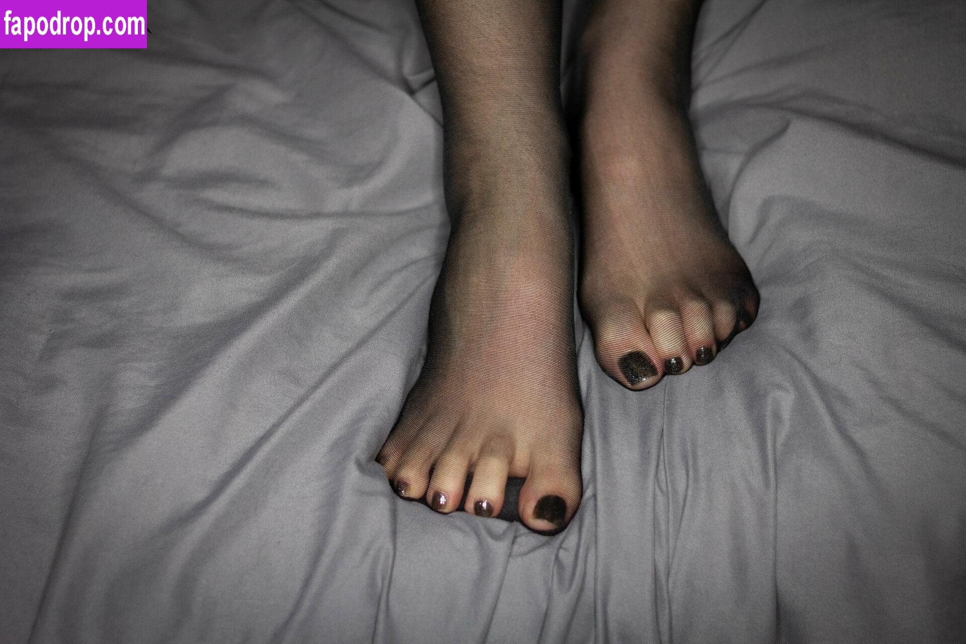 athenasf33t / athenas_feet leak of nude photo #0017 from OnlyFans or Patreon