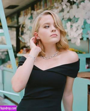 Ava Phillippe фото #0006