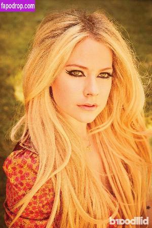 Avril Lavigne leak #0671