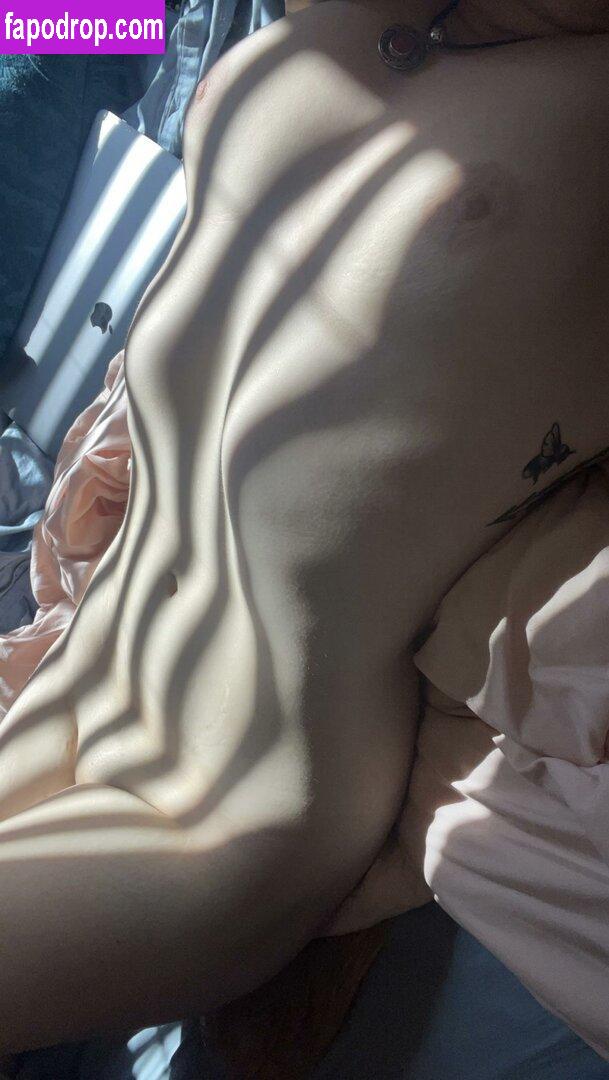 bambibaby6 / bambibaby / bambibaby716 / lonelystudentloans leak of nude photo #0008 from OnlyFans or Patreon