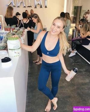 Becca Tobin фото #0050