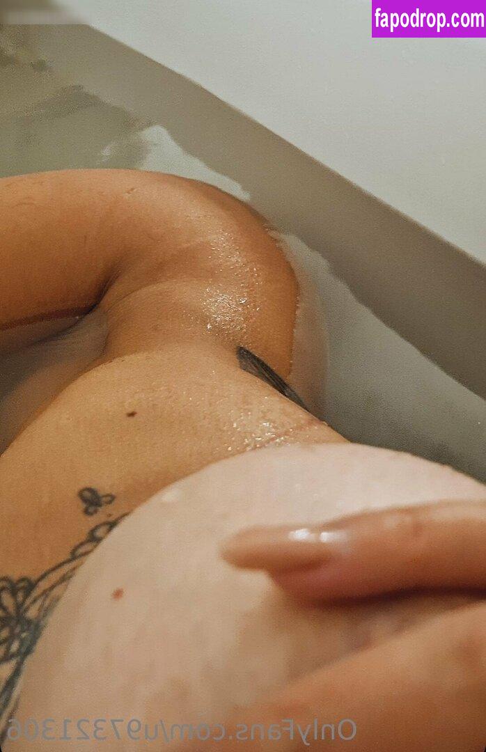 Bertha Marie / bertha-marie / berthi_and_polly_official leak of nude photo #0051 from OnlyFans or Patreon