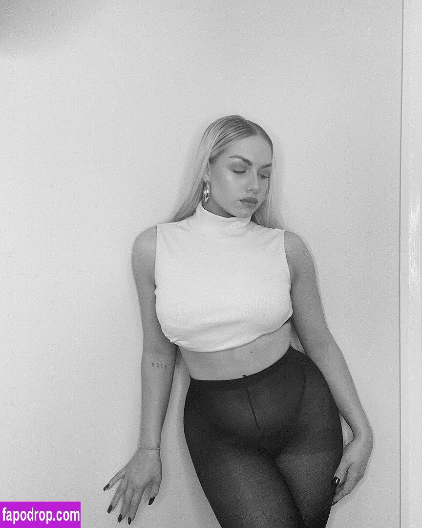 Beth Riva / beth.riva / beth_a_riva leak of nude photo #0005 from OnlyFans or Patreon