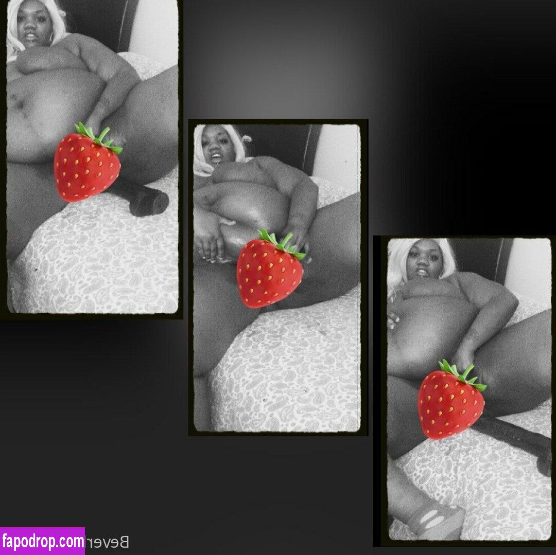 beverlyblue3x / beverlyblueofficial leak of nude photo #0109 from OnlyFans or Patreon