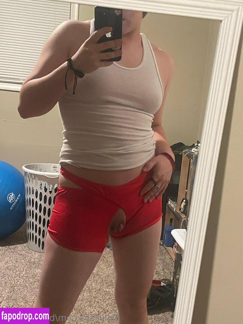 blo0d_r0ach / blo0d.r0ach leak of nude photo #0049 from OnlyFans or Patreon
