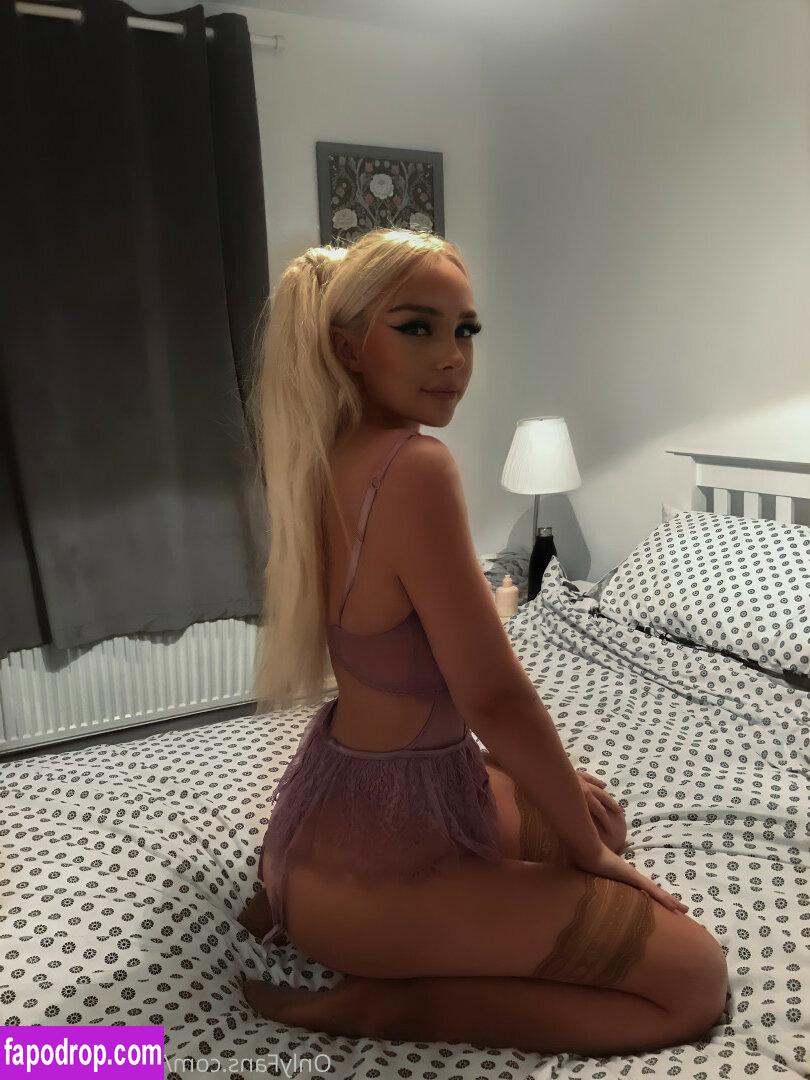 blondebunnyy / peachy_shxn / saz.c_ leak of nude photo #0004 from OnlyFans or Patreon