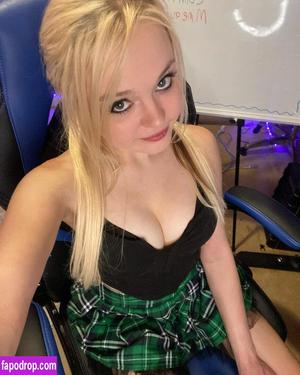 blondiewondie photo #0109