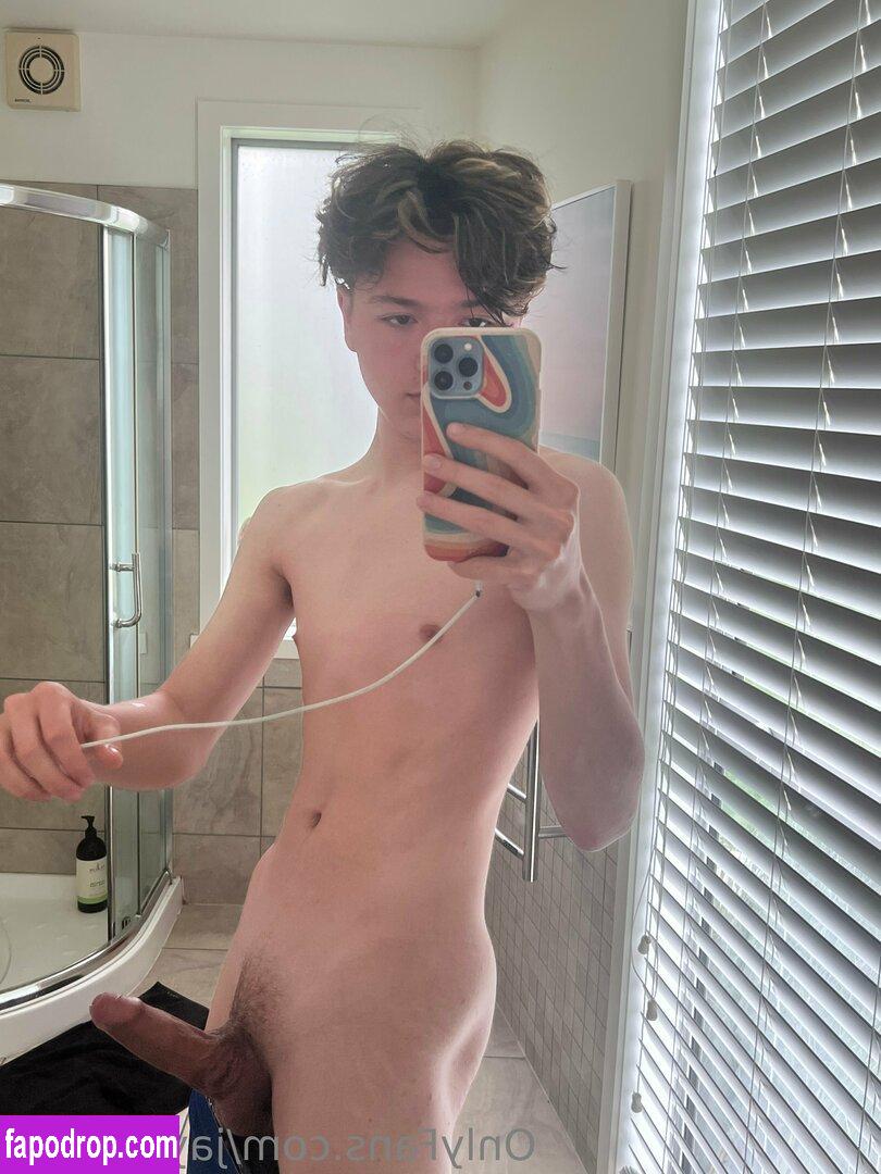 boytwinkjay21 / _tnguyener_ leak of nude photo #0064 from OnlyFans or Patreon