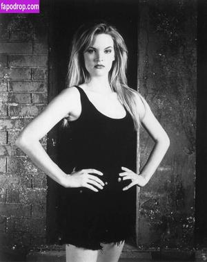 Bridgette Wilson photo #0011