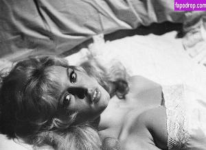 Brigitte Bardot слив #0108