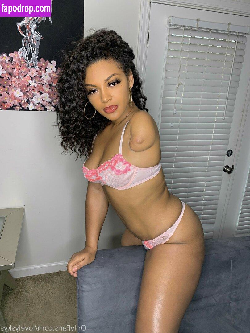 Brittany Xoxobrinney14 / britneyyyofficial / iambrittneyxoxo leak of nude photo #0015 from OnlyFans or Patreon