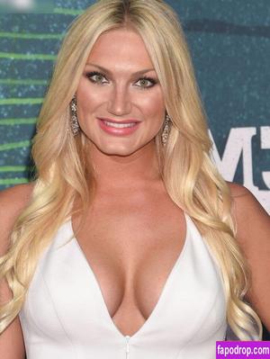 Brooke Hogan слив #0167