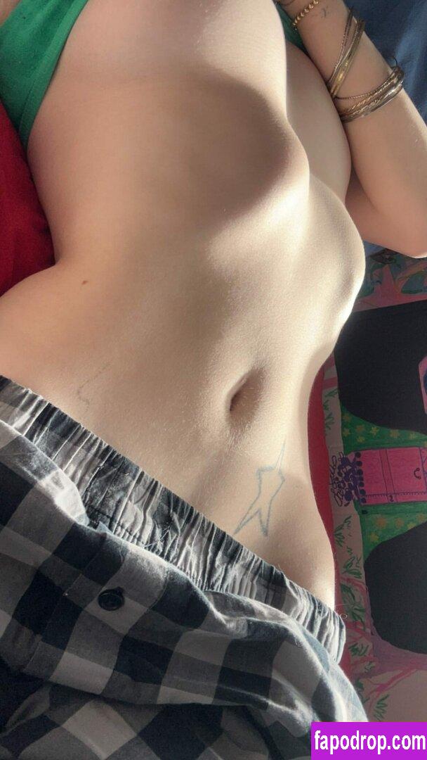 bunnybaby33 / Bunny / simoney_baloney1 leak of nude photo #0010 from OnlyFans or Patreon