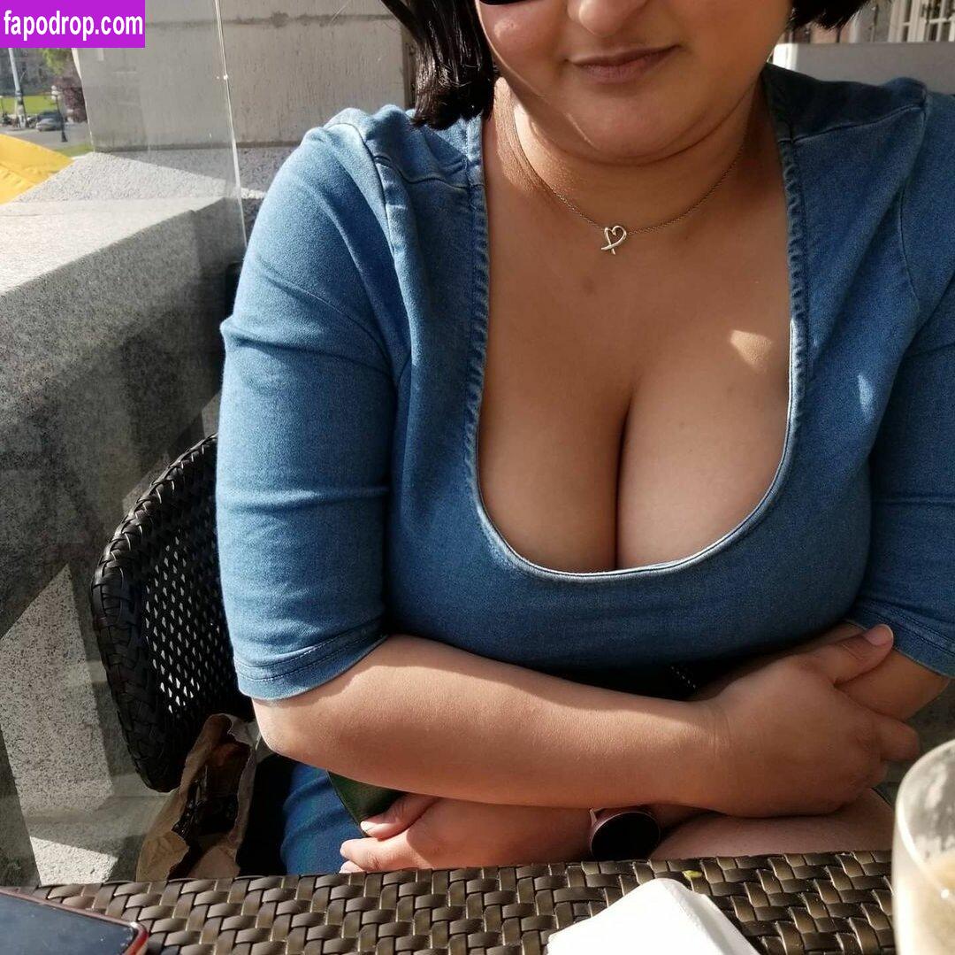 busty_priya_sangria / https: leak of nude photo #0056 from OnlyFans or Patreon