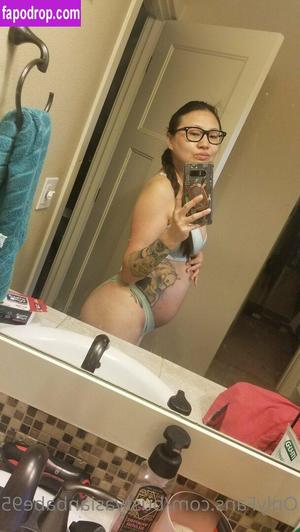 bustyasianbabe95 photo #0048