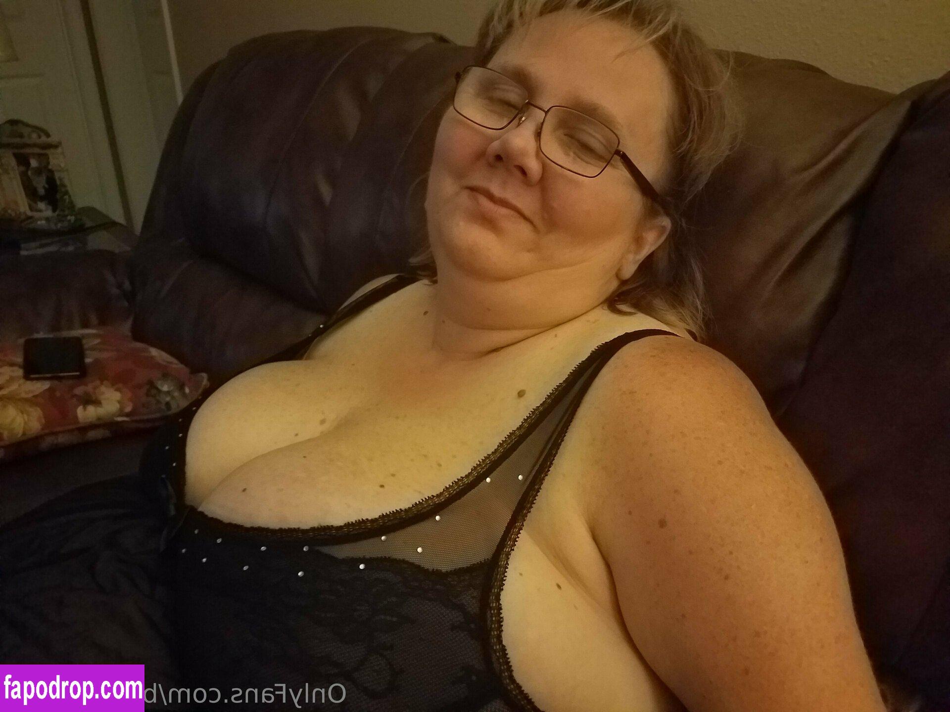 bustywench /  leak of nude photo #0011 from OnlyFans or Patreon