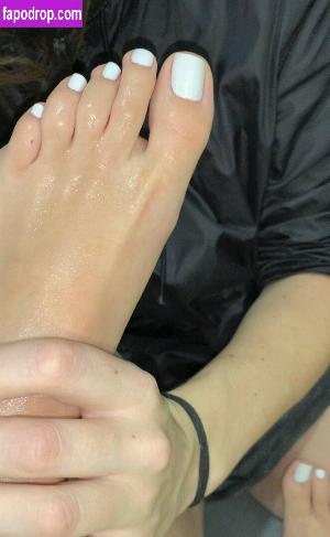 Caliupe_feet photo #0042