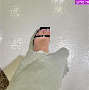 Caliupe_feet photo #0050